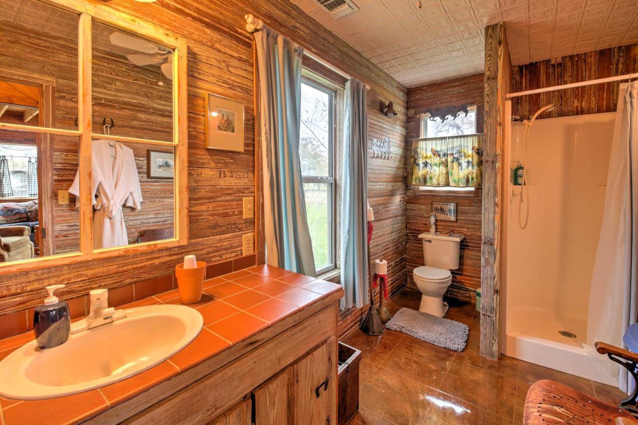 Villa Ark Bunkhouse Fredericksburg Hideaway With Hot Tub Exterior foto