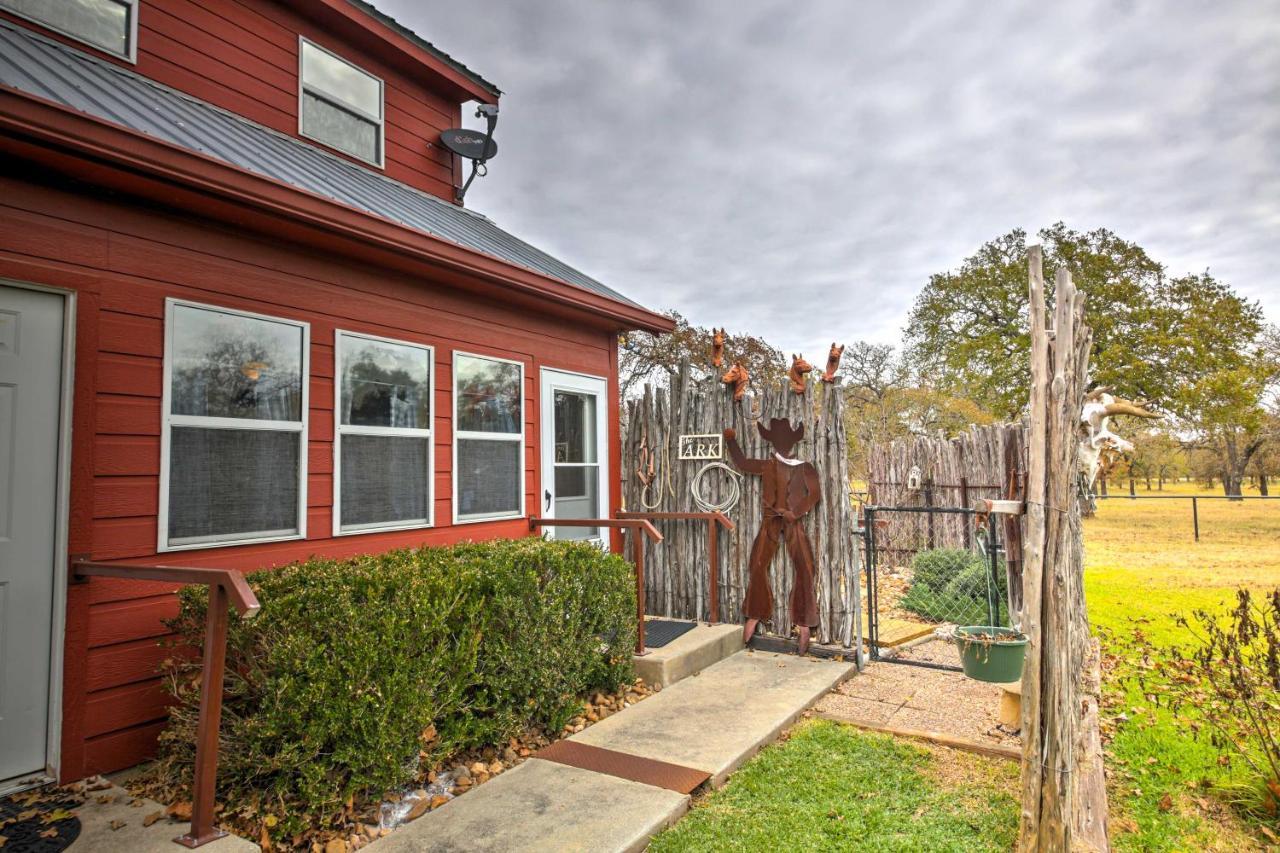 Villa Ark Bunkhouse Fredericksburg Hideaway With Hot Tub Exterior foto